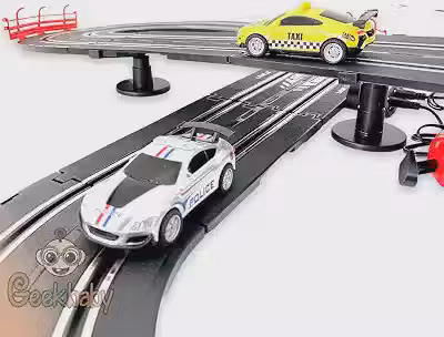 Auto Pista Turbo Run Circuito em Oito com 2 Carrinhos, DM Toys, DMT5892