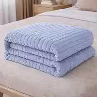 Cobertor Manta Casal Microfibra Antialérgico Canelada 1,80m x 2,00m Macia e Aconchegante 100% Poliéster Premium (Azul Claro)