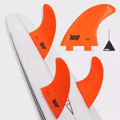 Quilha Soul Fins SM2 (Large) - Estabilidade e Drive para Power Surf - Kit Triquilha Padrão FCS com Chave Inclusa - Cores (Preta/Laranja)
