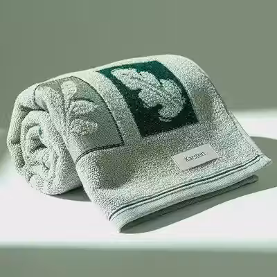 Toalha de Banho Karsten Quebec 100% Algodão - Barra em Jacquard Grossa Macia Piquet Antipilling 70 x 1,35cm (Verde Eucalipto 40239/3)
